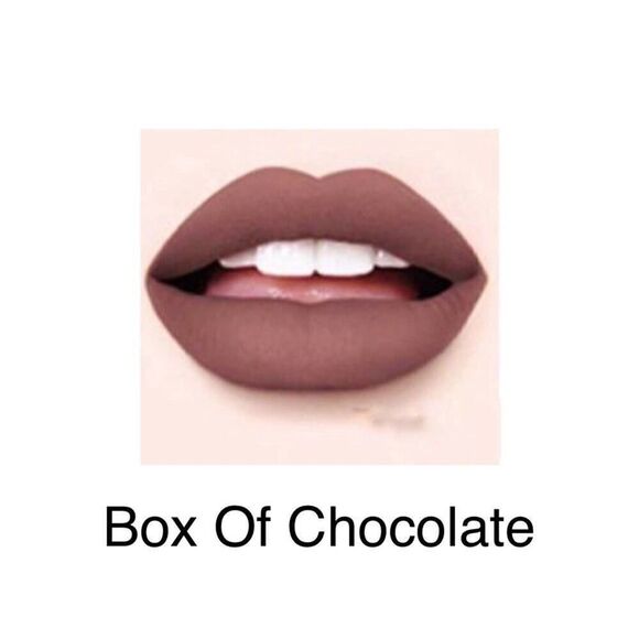 2 L'Oreal Infallible Pro Matte Lipstick in Assorted Shades Les Chocolate - Picture 4 of 5